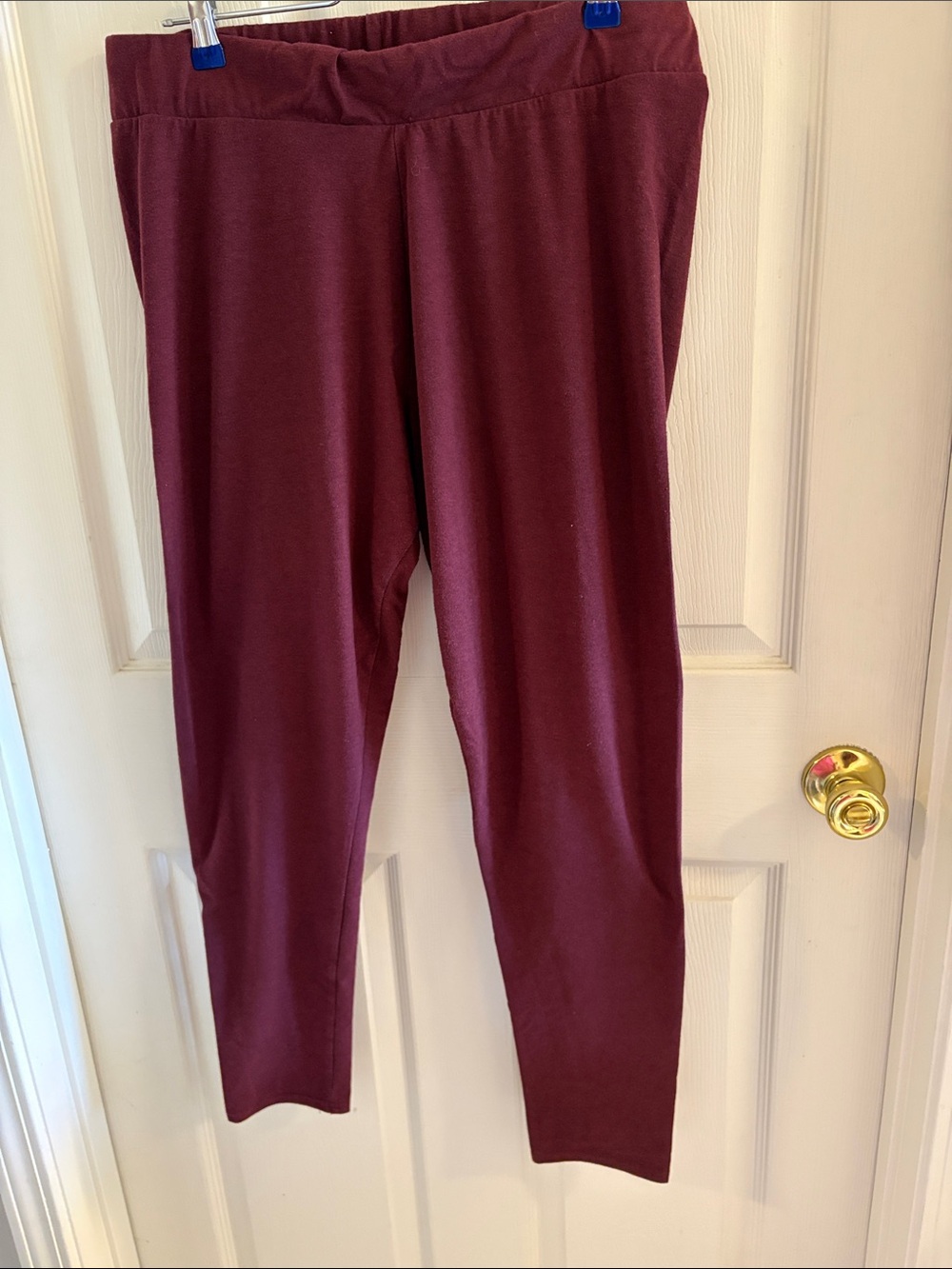 Womens Stretch Leggings - Burgundy